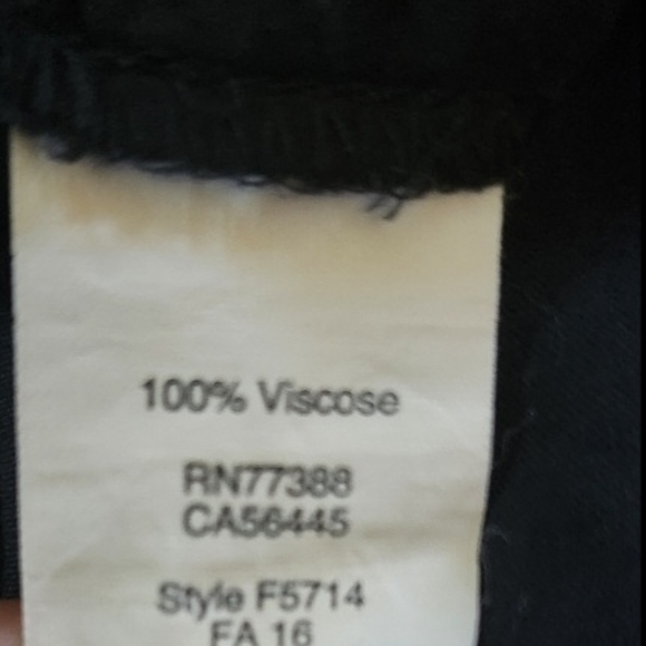 Madewell Women's Black Capris - Picture 10 of 11